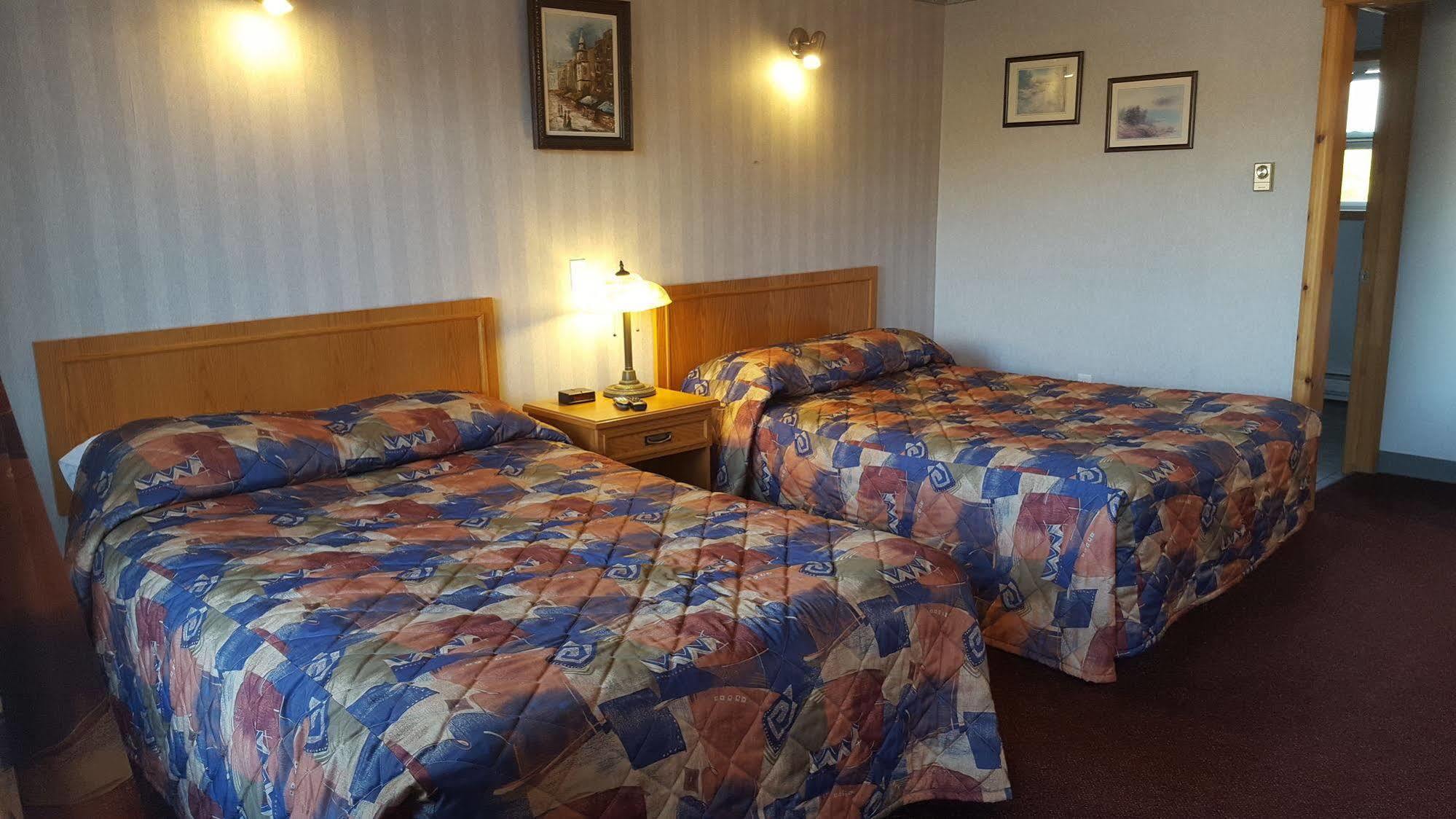 Rainbow Inn Хънтсвил Екстериор снимка