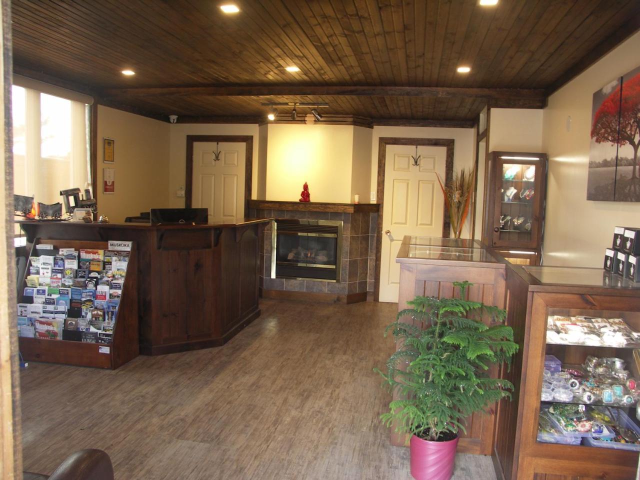 Rainbow Inn Хънтсвил Екстериор снимка