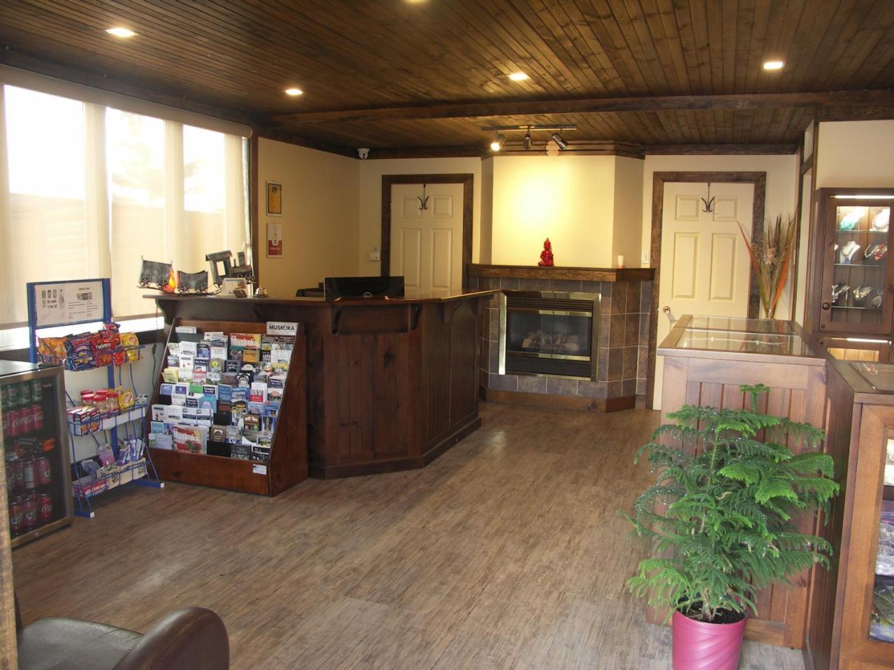 Rainbow Inn Хънтсвил Екстериор снимка